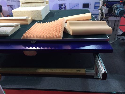 Complex Vacuum Table Type Oscillating Blade Contour Cutter For Flexible Foam