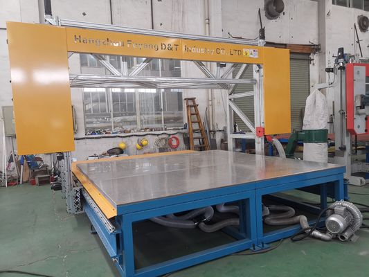 10m/Min 3D CNC Cutting Machine For Semi Rigid Foam With Vacuum Work Table