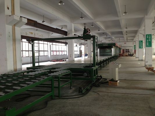 Auto Horizontal Continuous Foam Production Line / Mattress Foaming Machine
