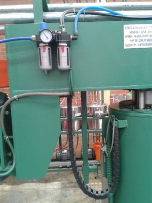 Semi-Auto PU Foam Batch Box Foaming Machine For Sponge Mattress