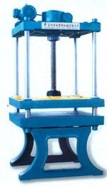 Vertical Vacuum EPS Shape Molding Machine Hydraulic Transmission 290 M³ / H